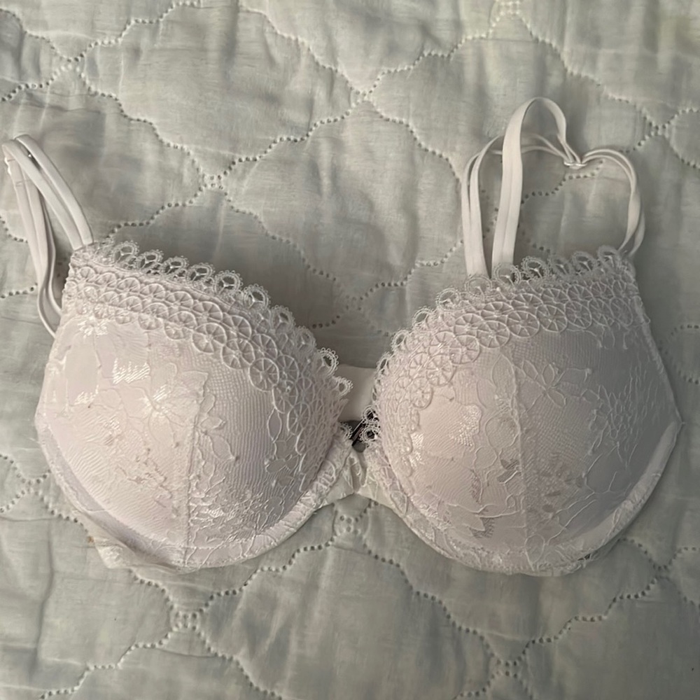 Victoria Secret Very Sexy Push Up Bra 32c
